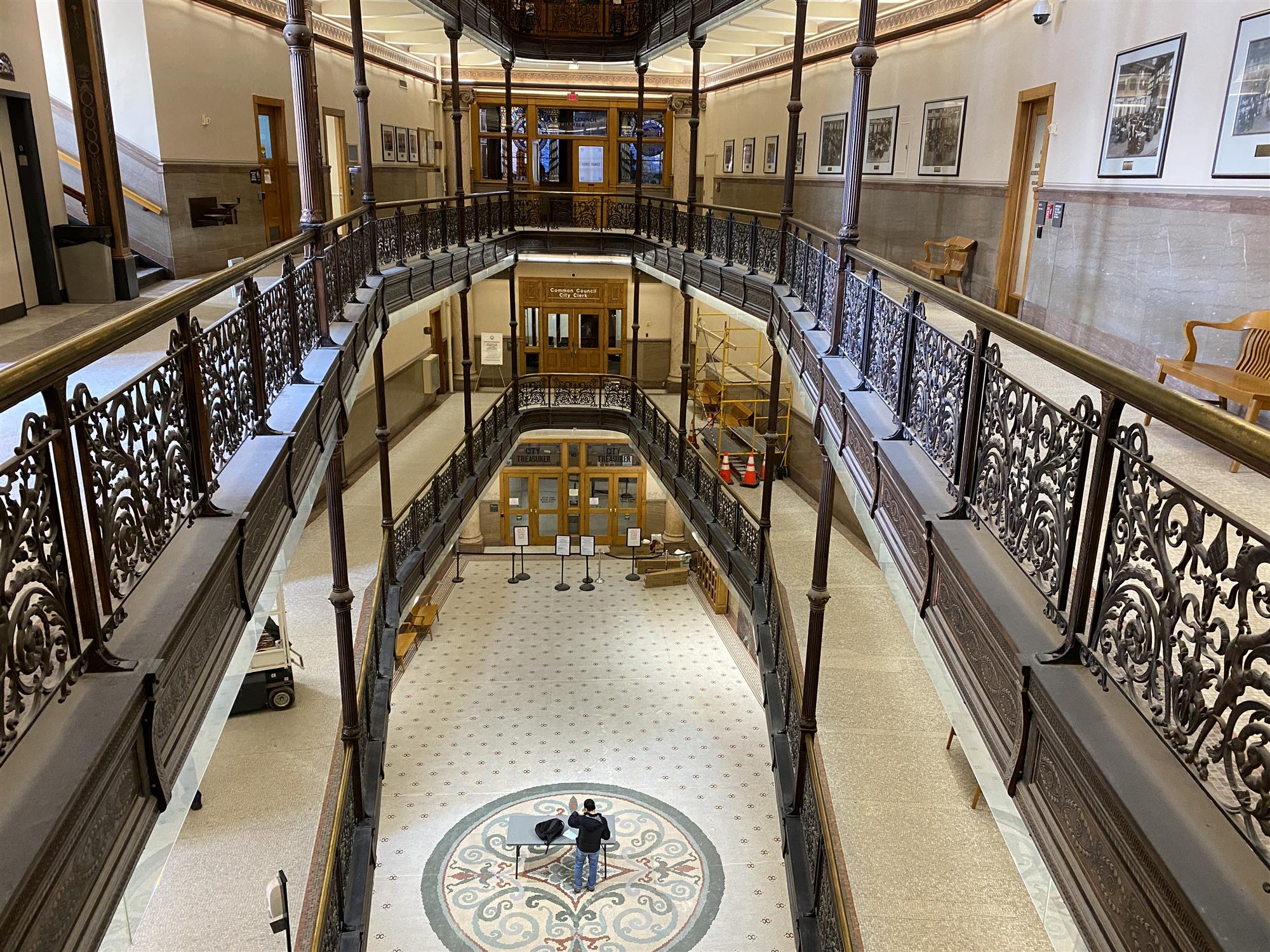 Milwaukee City Hall LED light installation